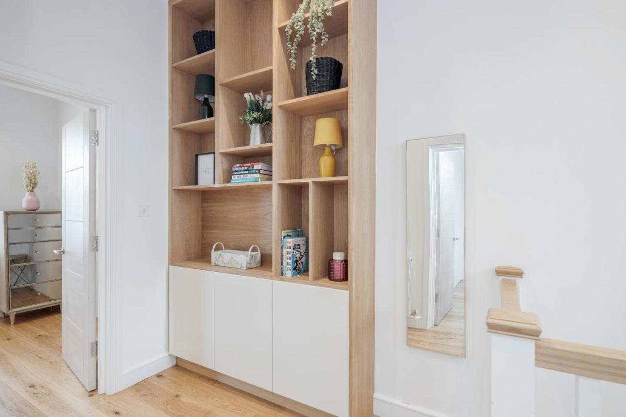 לונדון Beautiful 2 Bedrooms Split Level Fulham Apartment מראה חיצוני תמונה