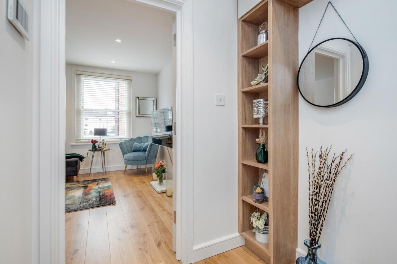לונדון Beautiful 2 Bedrooms Split Level Fulham Apartment מראה חיצוני תמונה